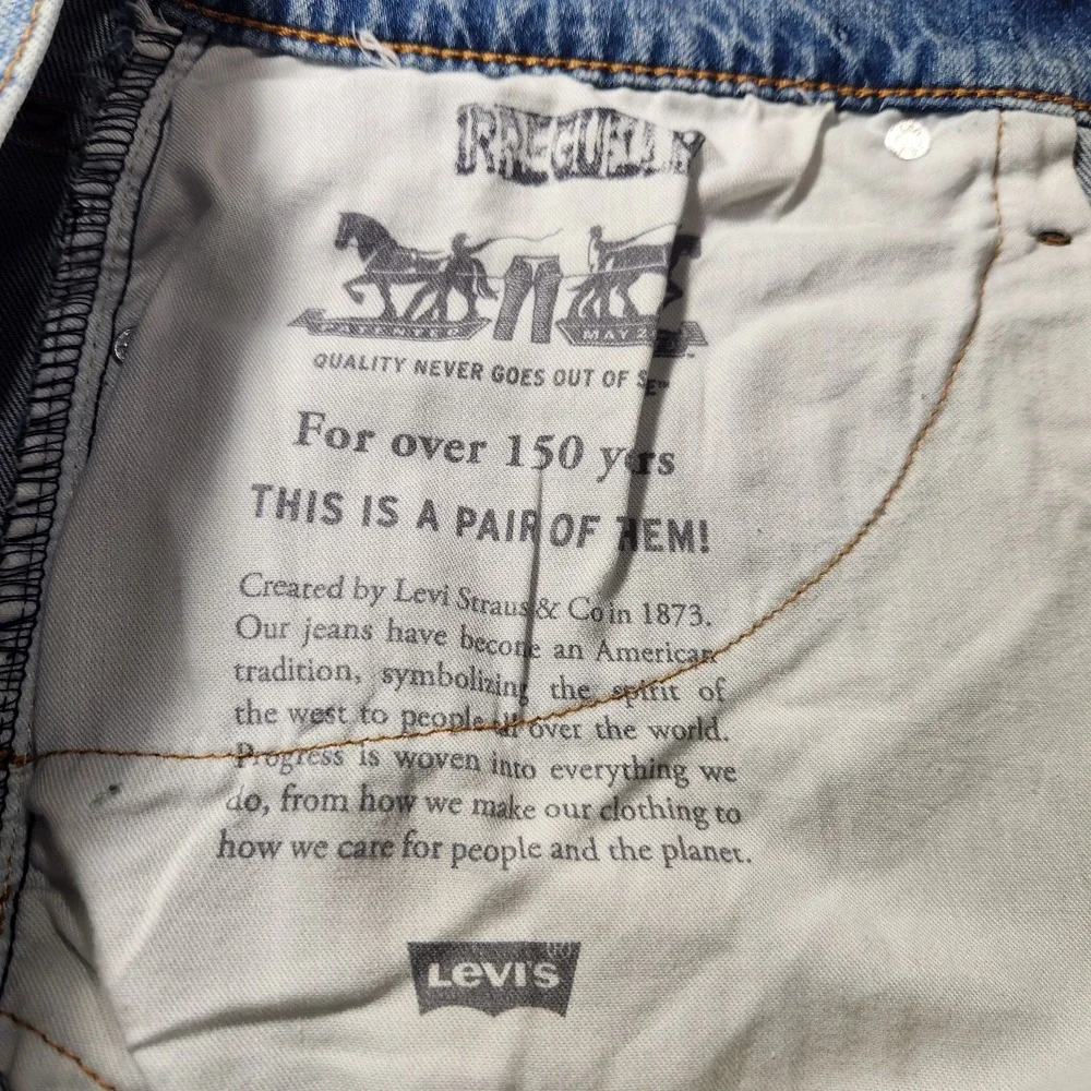 Levi's 541 Mens Jeans Light Wash Size 50 x 30 Blue Denim NWT